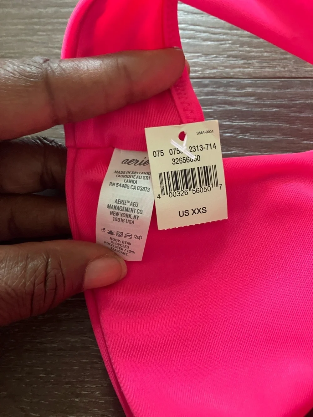 aerie scoop neckline
